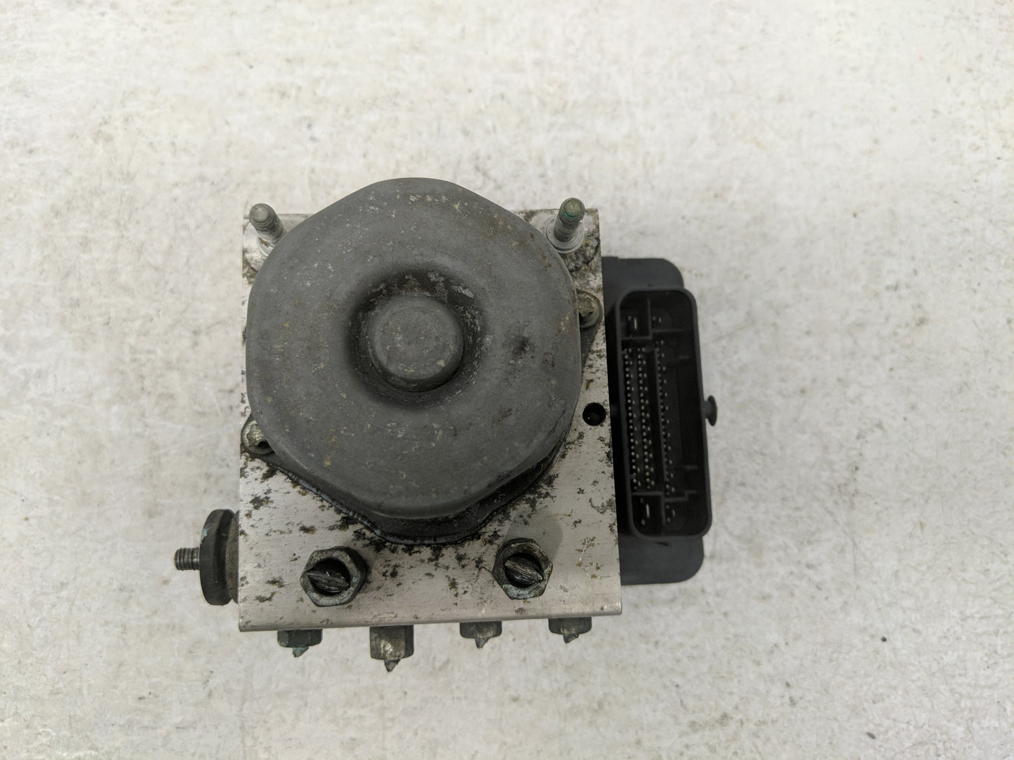 2015-2016 Nissan Rogue ABS Pump Control Module Replacement P/N:47660 5HL4A Fits Fits 2015 2016 OEM Used Auto Parts - Oemused