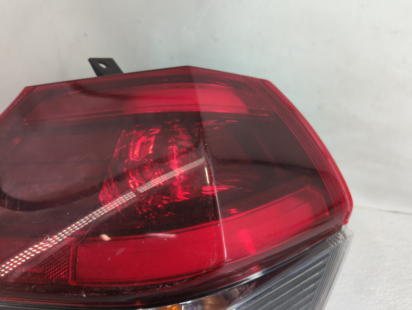 2017-2020 Nissan Rogue Tail Light Assembly Driver Left OEM Fits Fits 2017 2018 2019 2020 OEM Used Auto Parts - Oemusedautopa