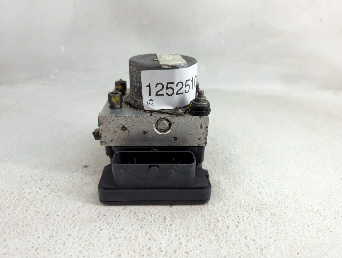 2017 Nissan Rogue ABS Pump Control Module Replacement P/N:47660 4BF0A Fits OEM Used Auto Parts - Oemusedautoparts1.com