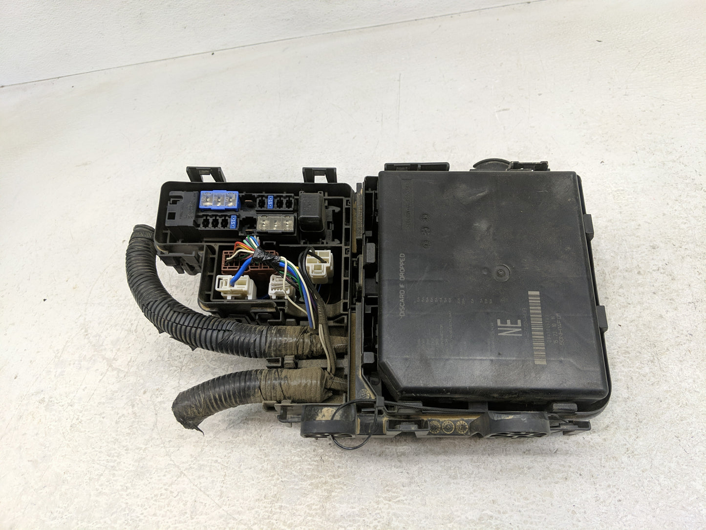 2017-2019 Nissan Rogue Fusebox Fuse Box Panel Relay Module Fits Fits 2017 2018 2019 OEM Used Auto Parts - Oemusedautoparts1.