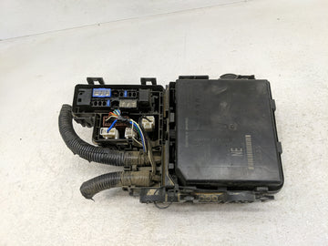 2017-2019 Nissan Rogue Fusebox Fuse Box Panel Relay Module Fits Fits 2017 2018 2019 OEM Used Auto Parts