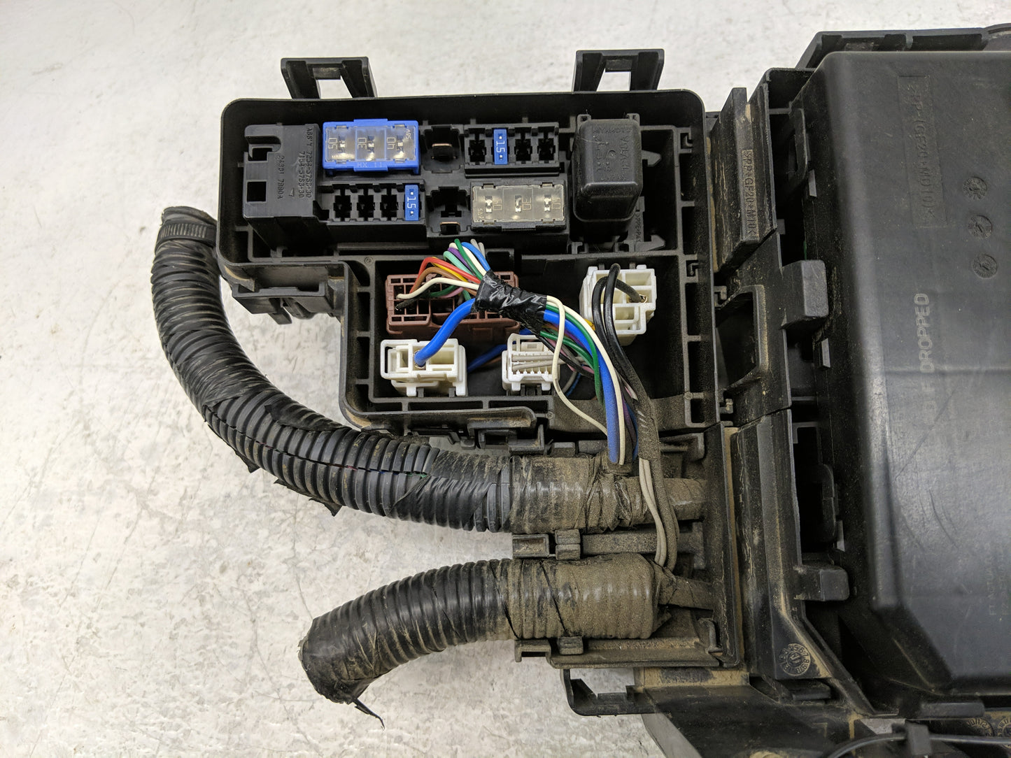 2017-2019 Nissan Rogue Fusebox Fuse Box Panel Relay Module Fits Fits 2017 2018 2019 OEM Used Auto Parts - Oemusedautoparts1.