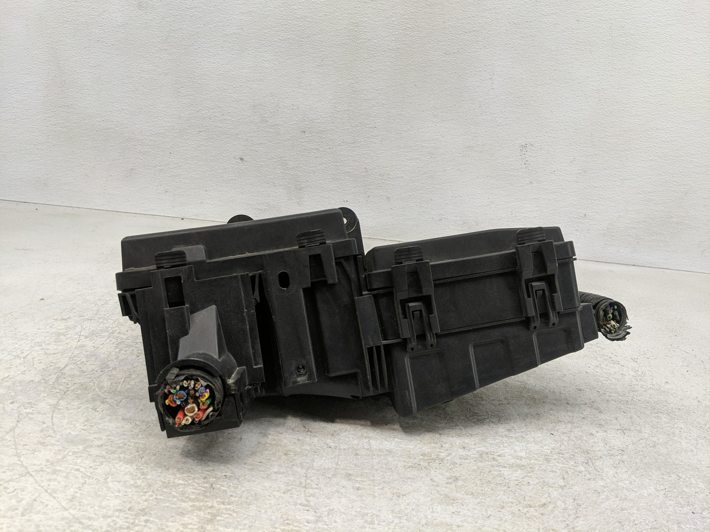 2017-2019 Nissan Rogue Fusebox Fuse Box Panel Relay Module Fits Fits 2017 2018 2019 OEM Used Auto Parts - Oemusedautoparts1.