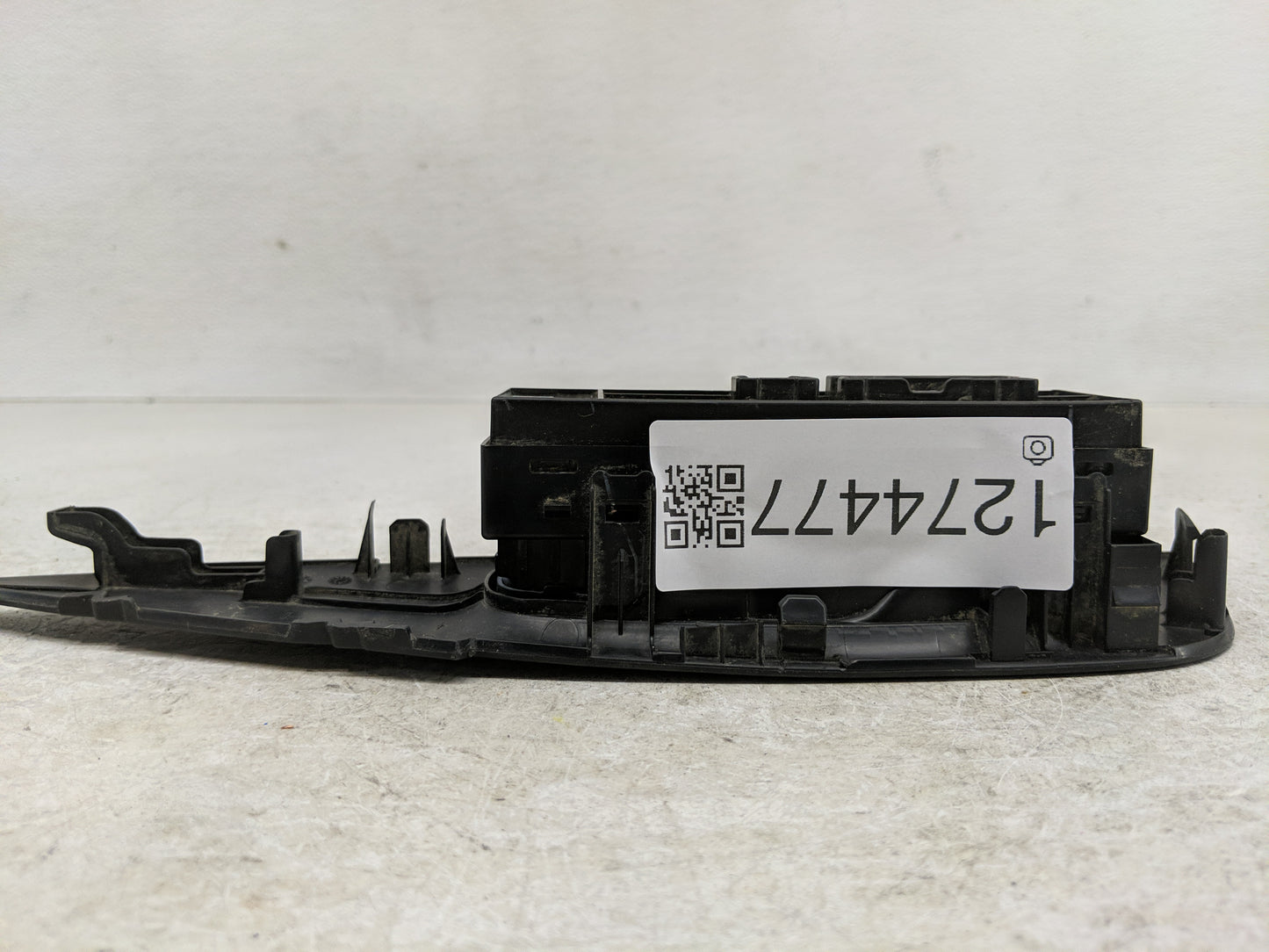 2014-2020 Nissan Rogue Master Power Window Switch Replacement Driver Side Left P/N:25401 4BA5A Fits OEM Used Auto Parts - Oe