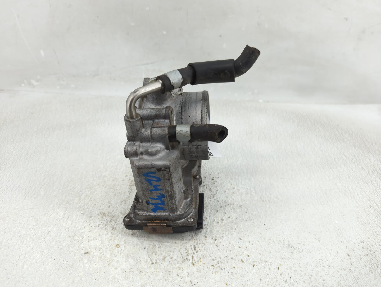 2017-2019 Nissan Rogue Throttle Body P/N:4BA60-01 H 3TA60-01 B Fits Fits 2017 2018 2019 OEM Used Auto Parts - Oemusedautopar
