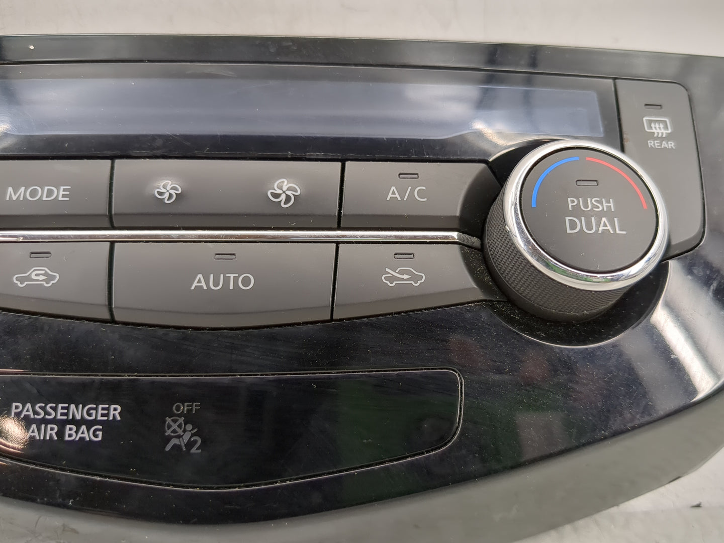 2017-2020 Nissan Rogue Climate Control Module Temperature AC/Heater Replacement P/N:27500 6MA0A Fits Fits 2017 2018 2019 202