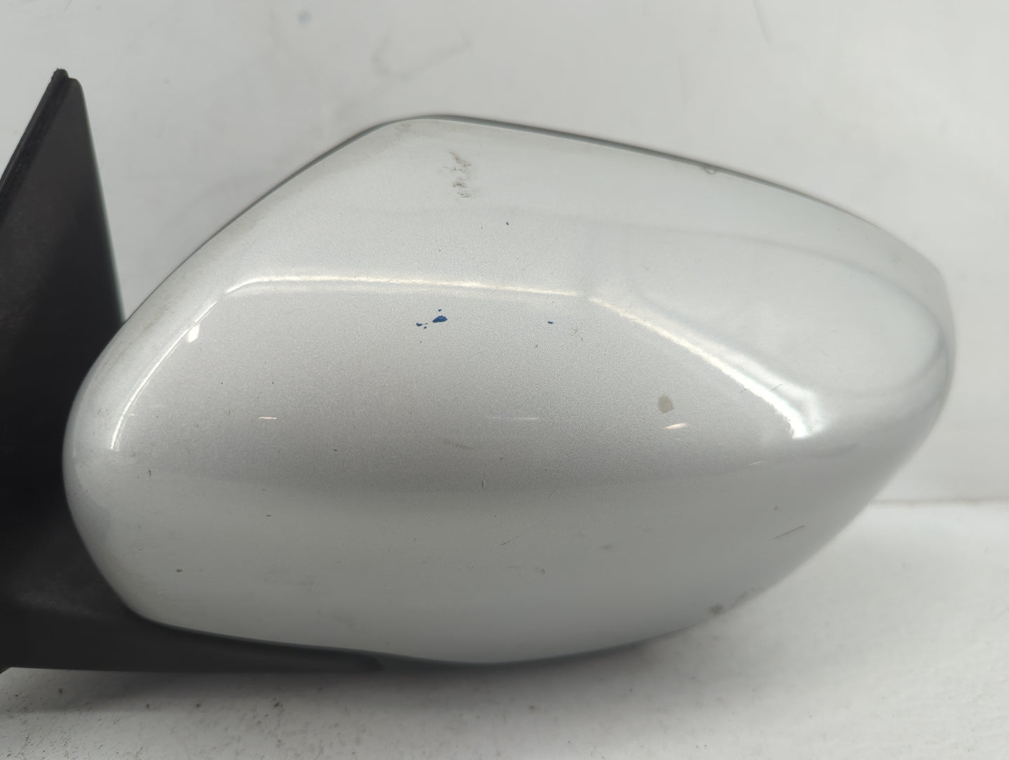 2016-2017 Nissan Rogue Driver Side View Mirror - Left Door Mirror OEM Used - Oemusedautoparts1.com