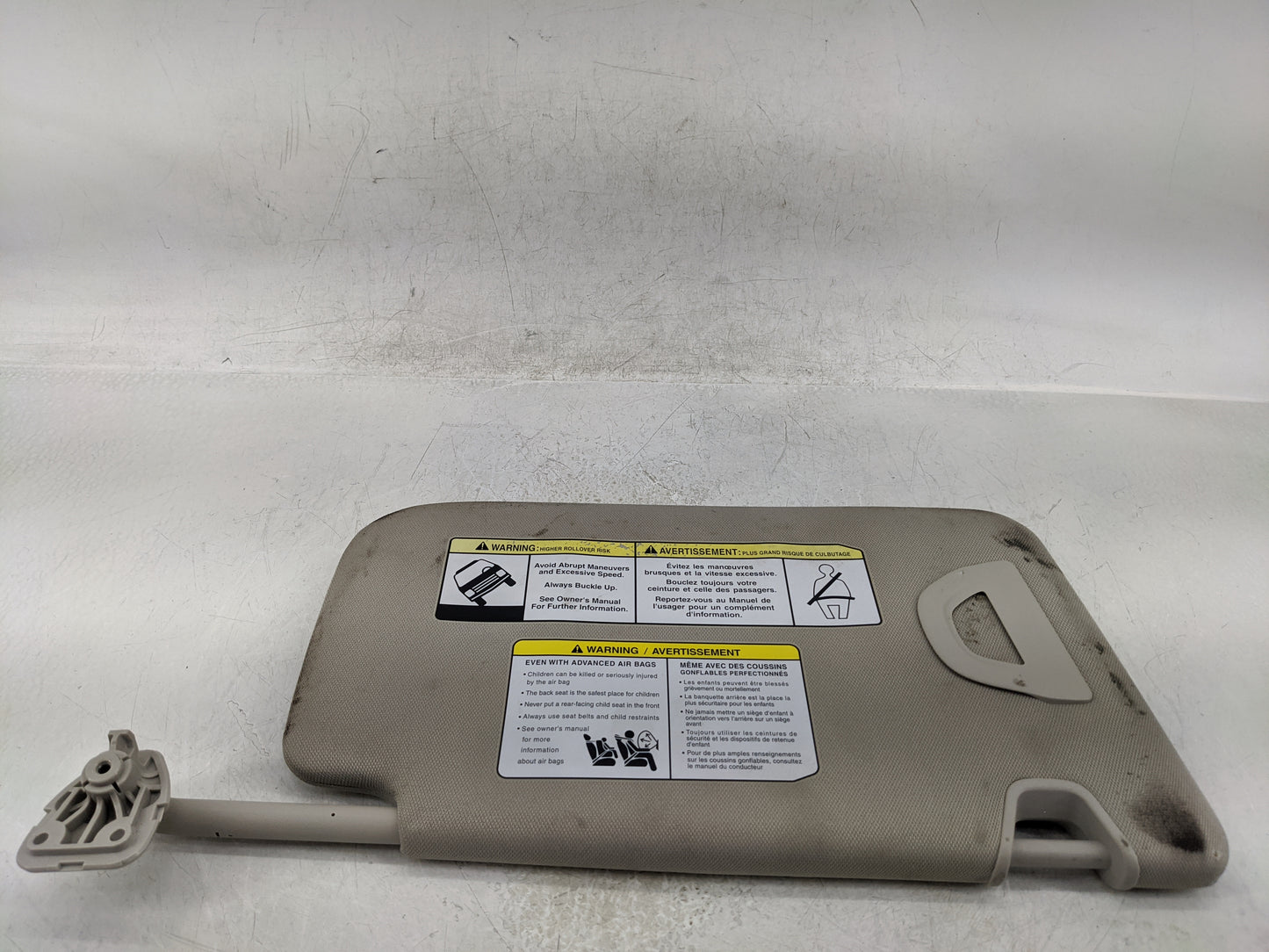 2017 Nissan Rogue Sun Visor Shade Replacement Driver Left Mirror Fits OEM Used Auto Parts - Oemusedautoparts1.com