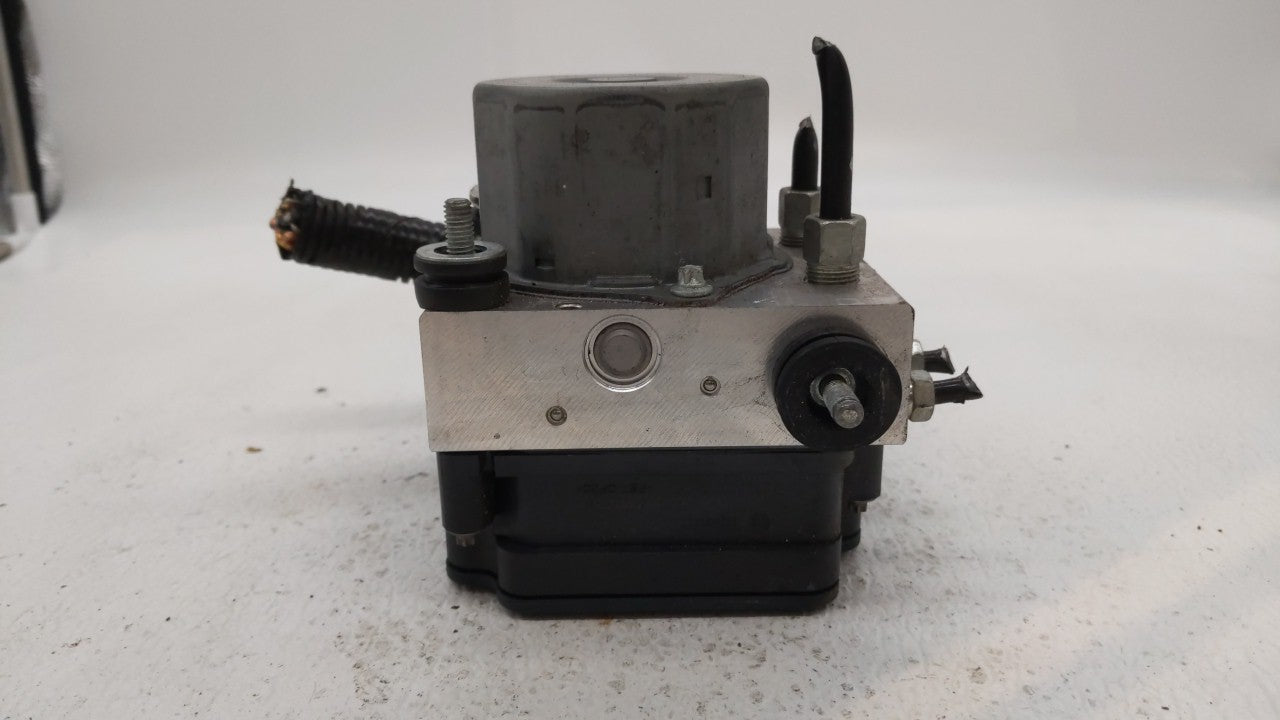 2017 Nissan Rogue ABS Pump Control Module Replacement P/N:47660 6FL0A Fits OEM Used Auto Parts - Oemusedautoparts1.com