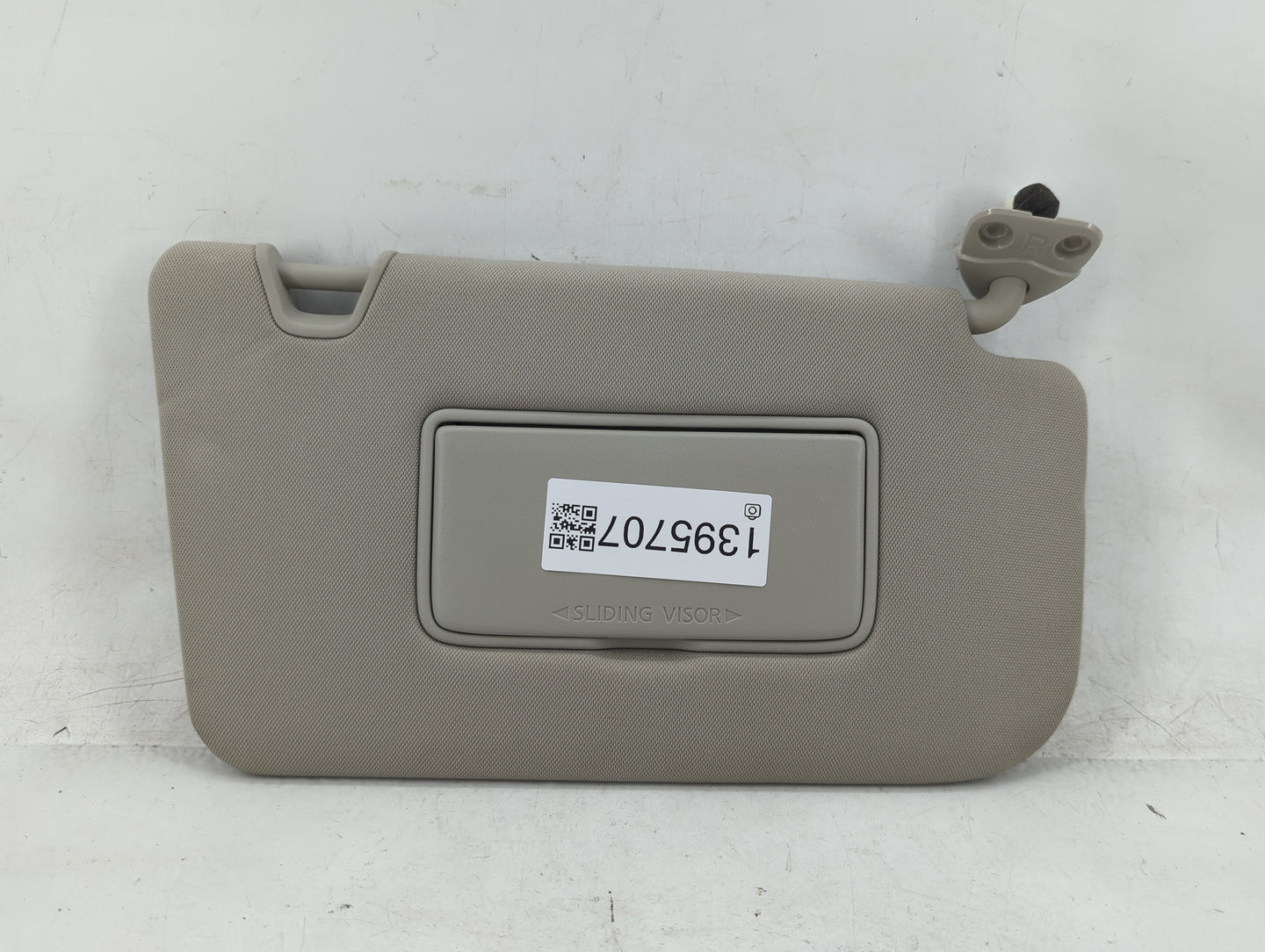 2017 Nissan Rogue Sun Visor Shade Replacement Passenger Right Mirror Fits OEM Used Auto Parts - Oemusedautoparts1.com