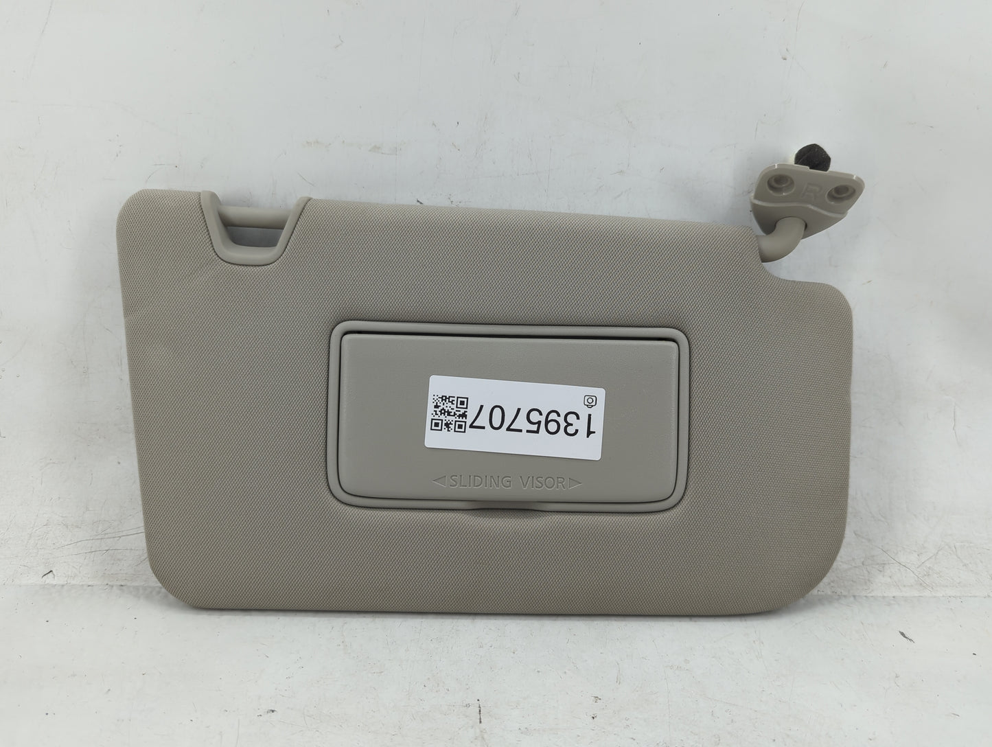 2017 Nissan Rogue Sun Visor Shade Replacement Passenger Right Mirror Fits OEM Used Auto Parts - Oemusedautoparts1.com