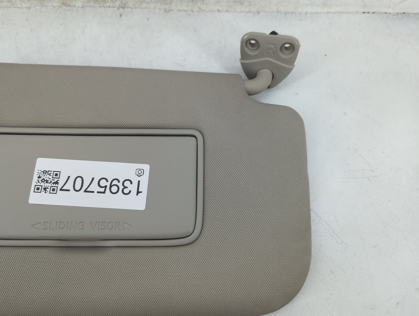 2017 Nissan Rogue Sun Visor Shade Replacement Passenger Right Mirror Fits OEM Used Auto Parts - Oemusedautoparts1.com