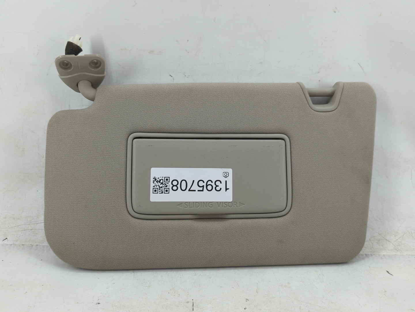 2017 Nissan Rogue Sun Visor Shade Replacement Driver Left Mirror Fits OEM Used Auto Parts - Oemusedautoparts1.com