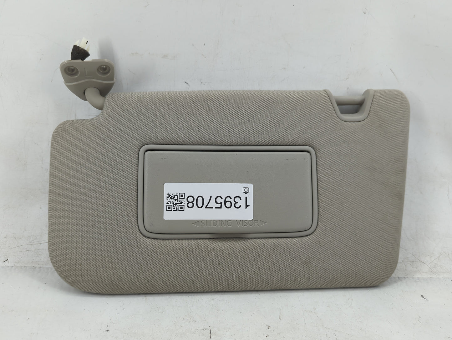 2017 Nissan Rogue Sun Visor Shade Replacement Driver Left Mirror Fits OEM Used Auto Parts - Oemusedautoparts1.com