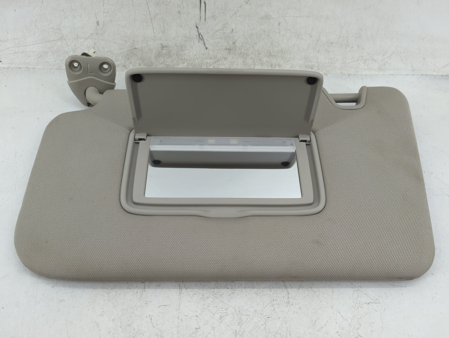 2017 Nissan Rogue Sun Visor Shade Replacement Driver Left Mirror Fits OEM Used Auto Parts - Oemusedautoparts1.com