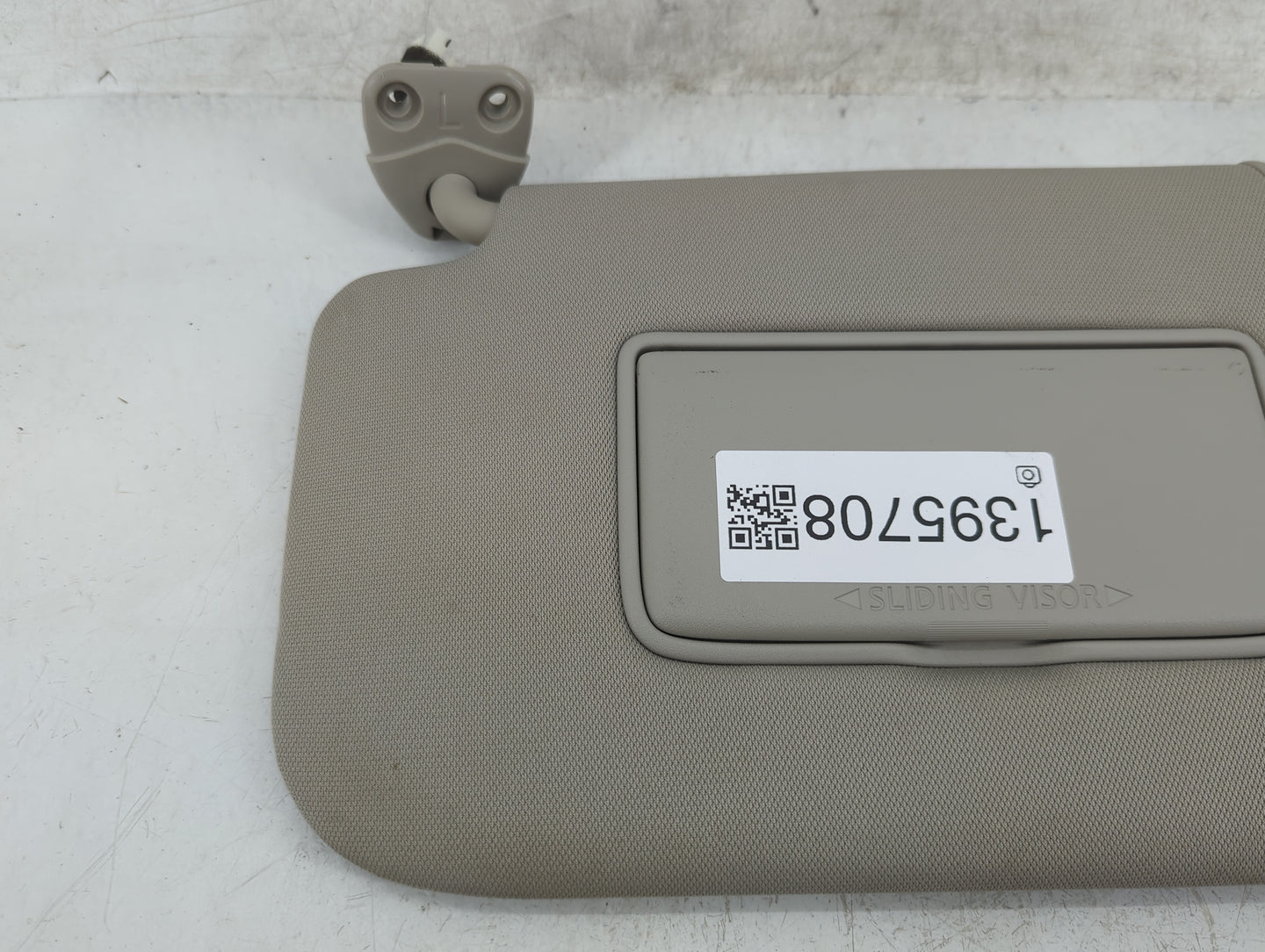 2017 Nissan Rogue Sun Visor Shade Replacement Driver Left Mirror Fits OEM Used Auto Parts - Oemusedautoparts1.com