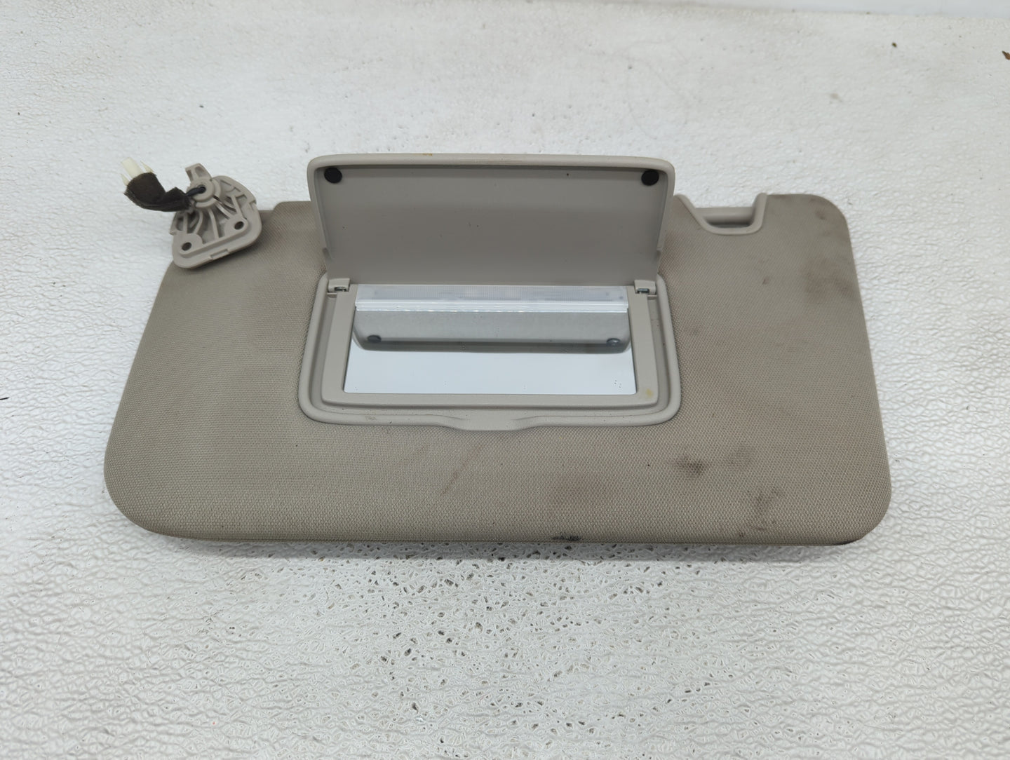 2014-2017 Nissan Rogue Sun Visor Shade Replacement Driver Left Mirror Fits Fits 2014 2015 2016 2017 OEM Used Auto Parts - Oe