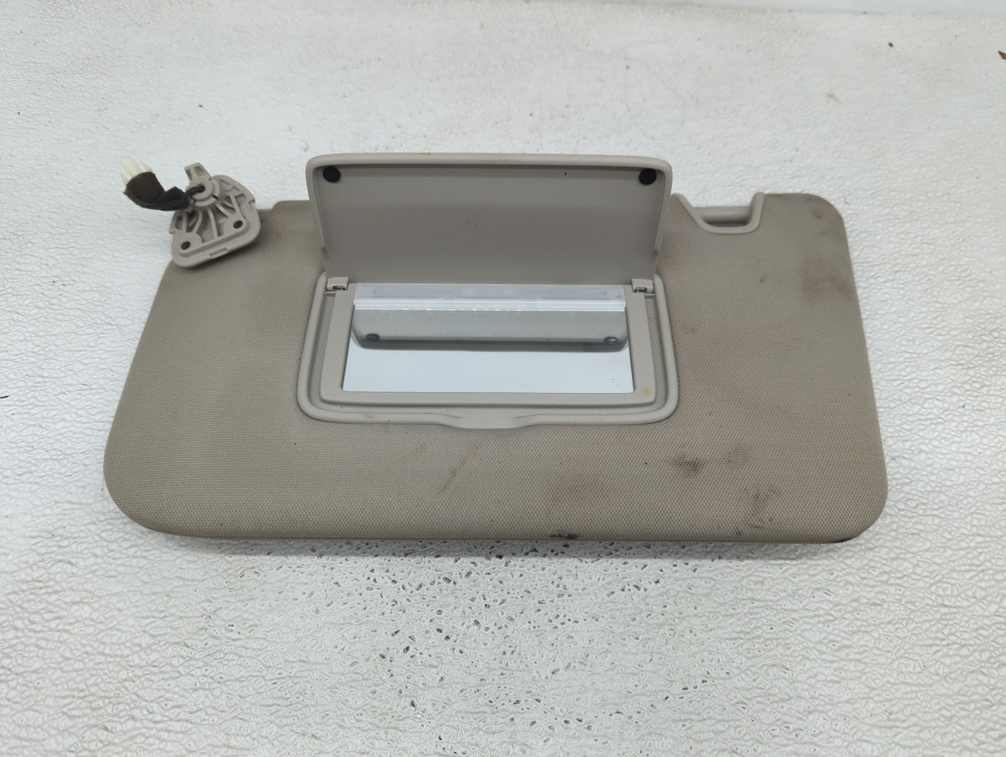 2014-2017 Nissan Rogue Sun Visor Shade Replacement Driver Left Mirror Fits Fits 2014 2015 2016 2017 OEM Used Auto Parts - Oe