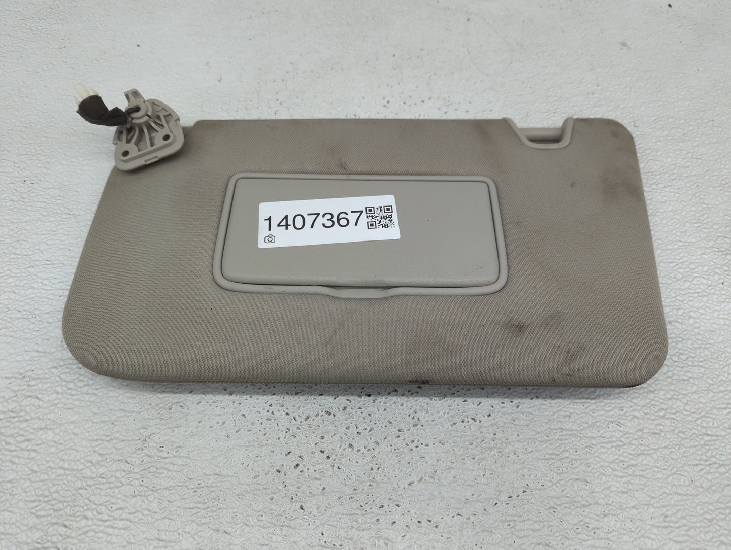 2014-2017 Nissan Rogue Sun Visor Shade Replacement Driver Left Mirror Fits Fits 2014 2015 2016 2017 OEM Used Auto Parts - Oe