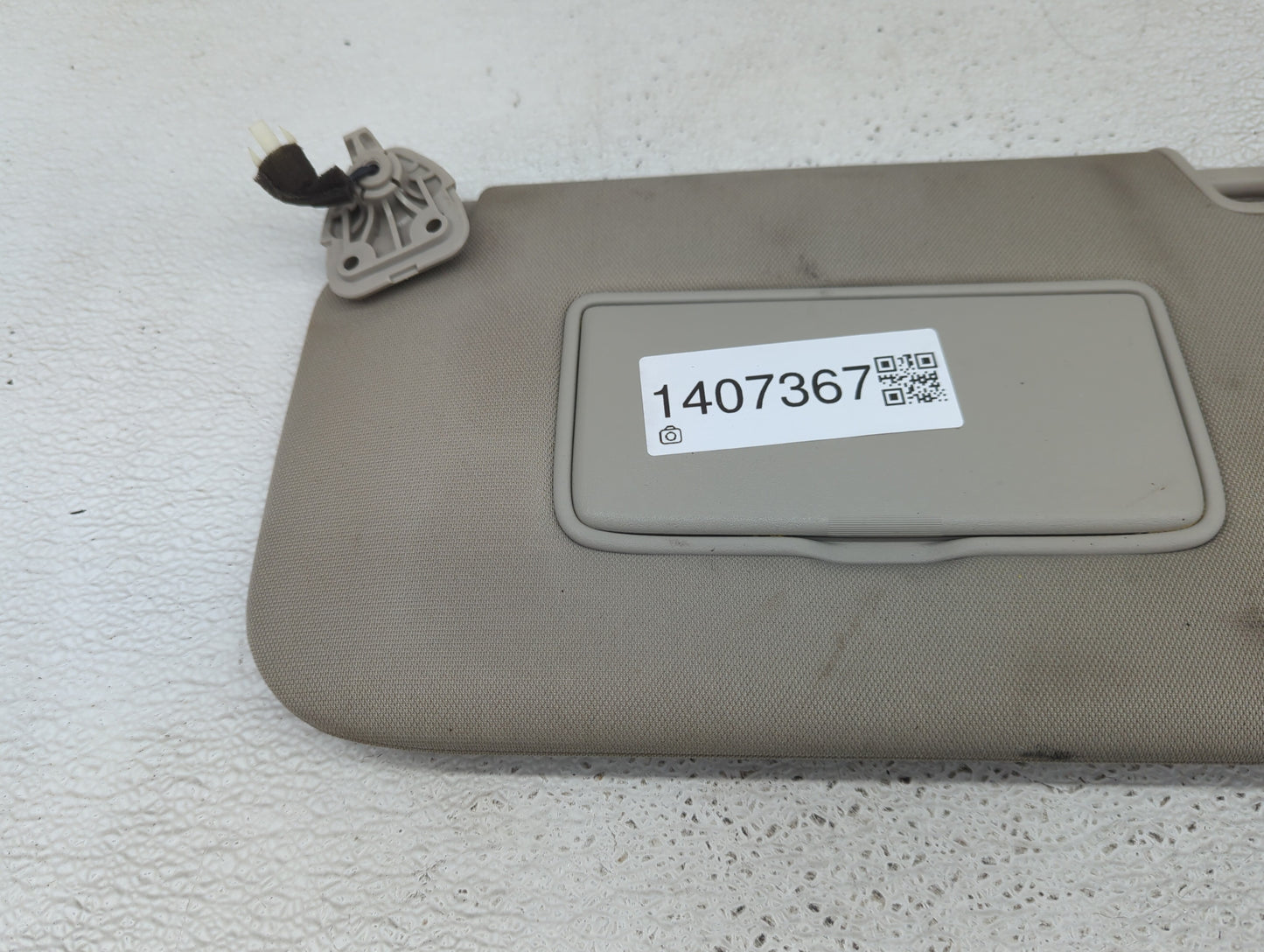 2014-2017 Nissan Rogue Sun Visor Shade Replacement Driver Left Mirror Fits Fits 2014 2015 2016 2017 OEM Used Auto Parts - Oe