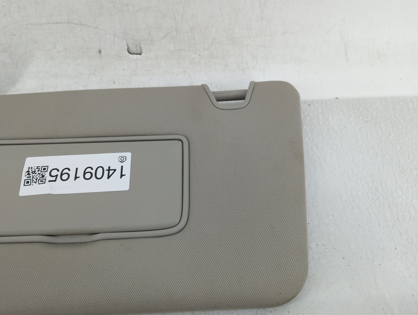 2014-2017 Nissan Rogue Sun Visor Shade Replacement Driver Left Mirror Fits Fits 2014 2015 2016 2017 OEM Used Auto Parts - Oe