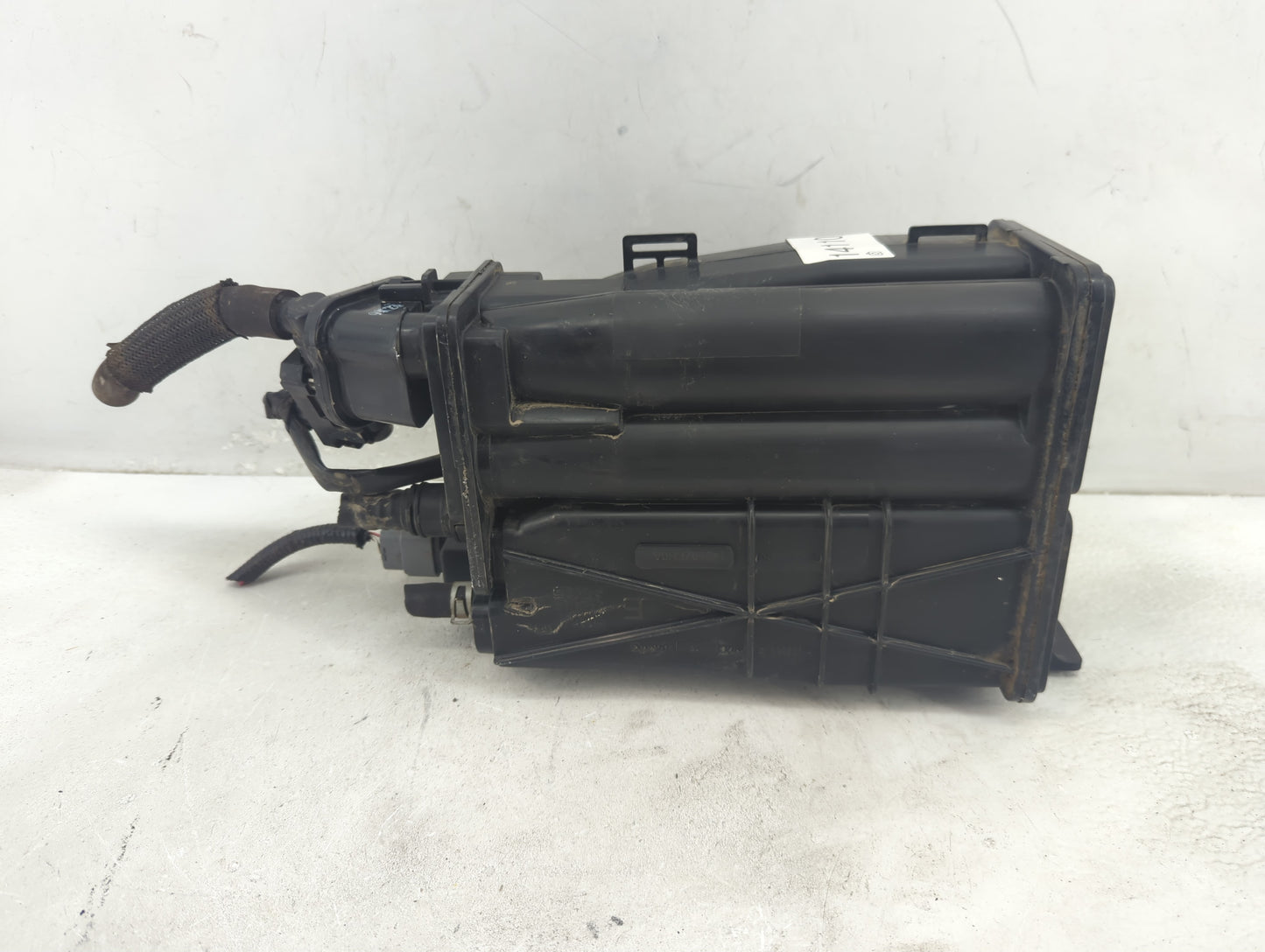 2017 Nissan Rogue Fuel Vapor Charcoal Canister 1411051 - Oemusedautoparts1.com