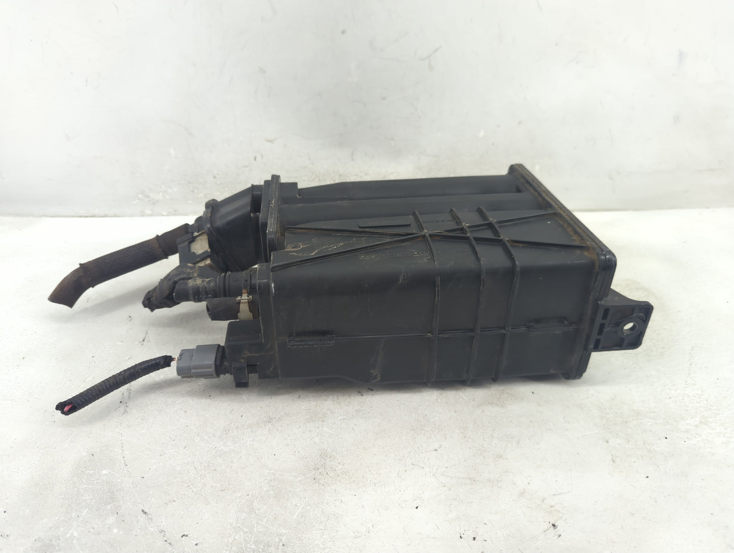 2017 Nissan Rogue Fuel Vapor Charcoal Canister - Oemusedautoparts1.com