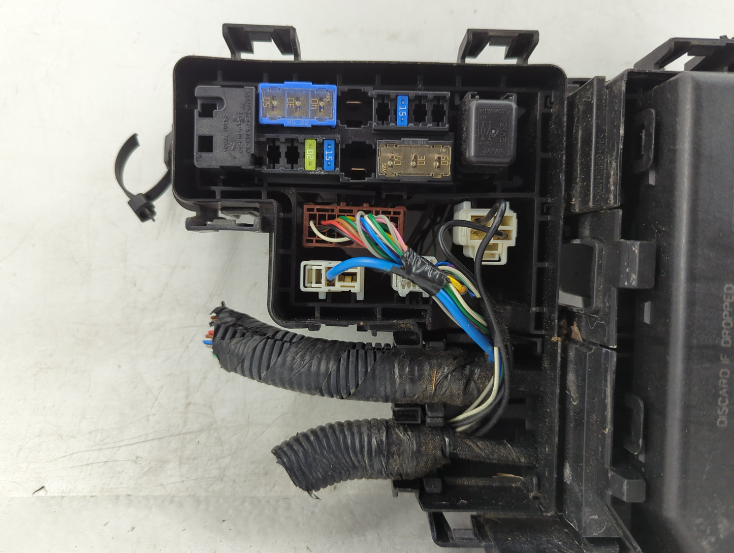2017-2019 Nissan Rogue Fusebox Fuse Box Panel Relay Module P/N:284B7 5NA0B Fits Fits 2017 2018 2019 OEM Used Auto Parts - Oe