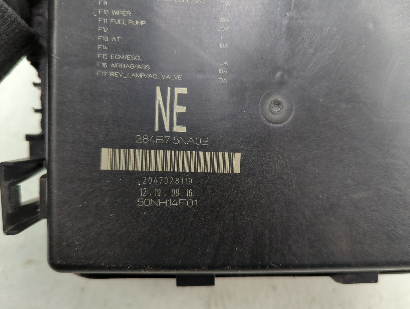 2017-2019 Nissan Rogue Fusebox Fuse Box Panel Relay Module P/N:284B7 5NA0B Fits Fits 2017 2018 2019 OEM Used Auto Parts - Oe