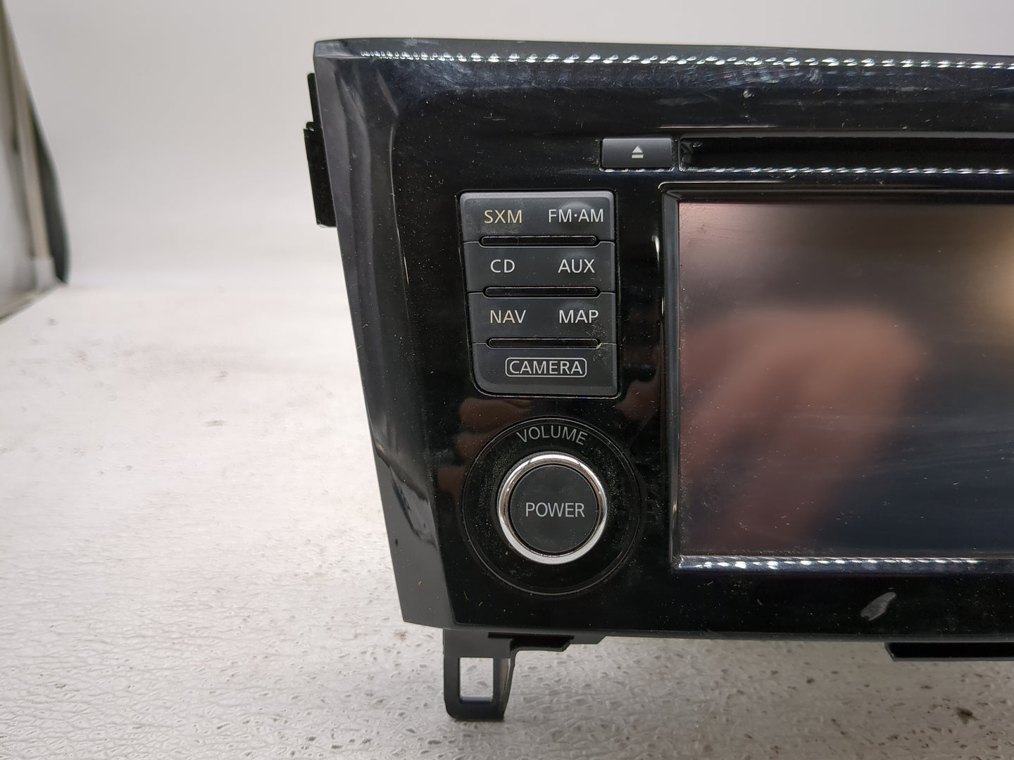 2017 Nissan Rogue Radio AM FM Cd Player Receiver Replacement P/N:259156FL1A Fits OEM Used Auto Parts - Oemusedautoparts1.com