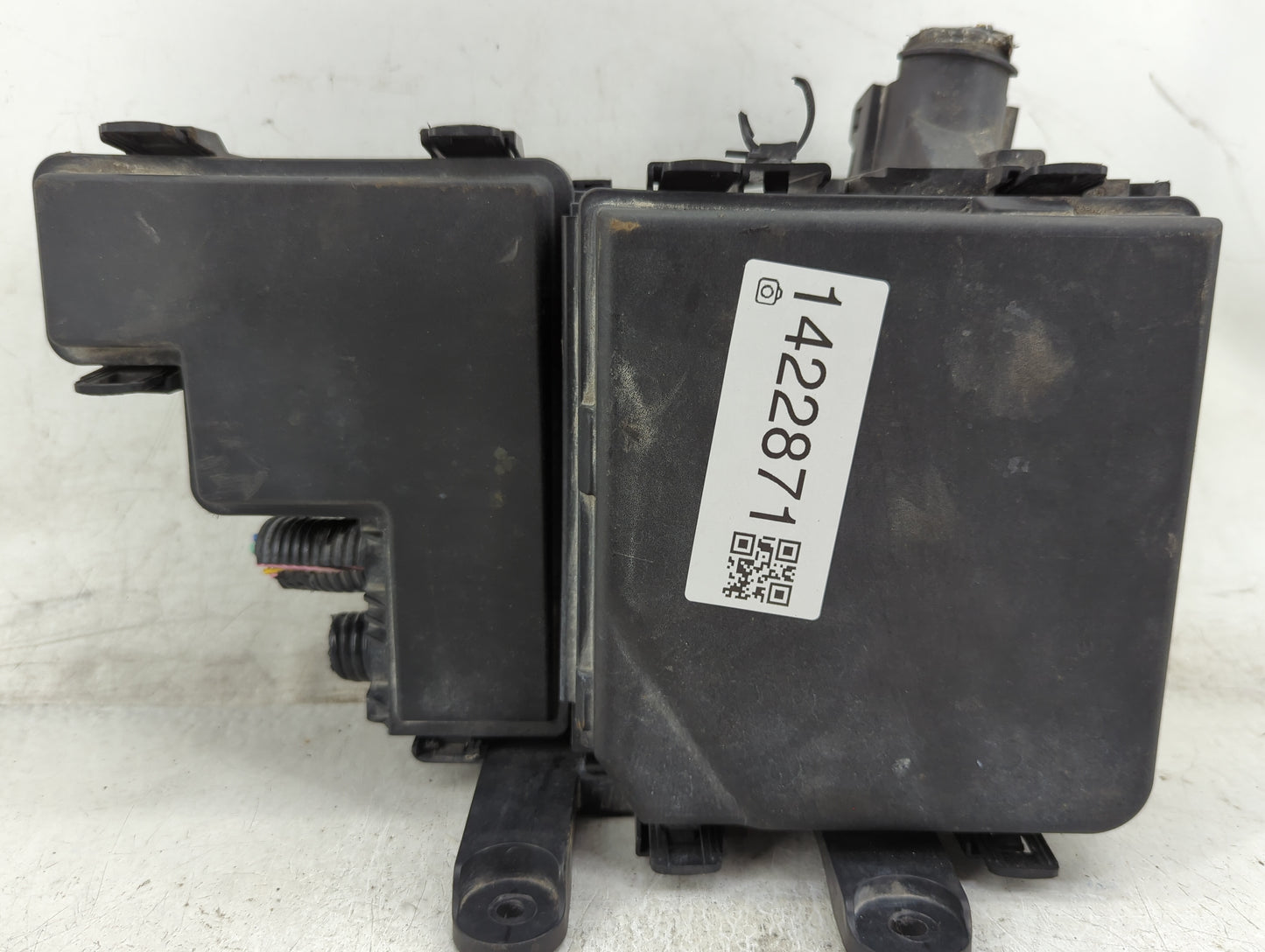 2017-2020 Nissan Rogue Fusebox Fuse Box Panel Relay Module P/N:284B7 5NA0B Fits Fits 2017 2018 2019 2020 OEM Used Auto Parts