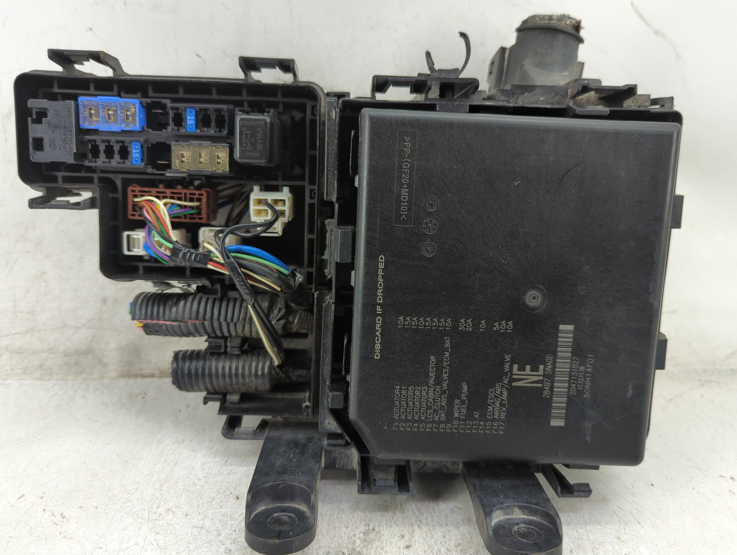 2017-2020 Nissan Rogue Fusebox Fuse Box Panel Relay Module P/N:284B7 5NA0B Fits Fits 2017 2018 2019 2020 OEM Used Auto Parts