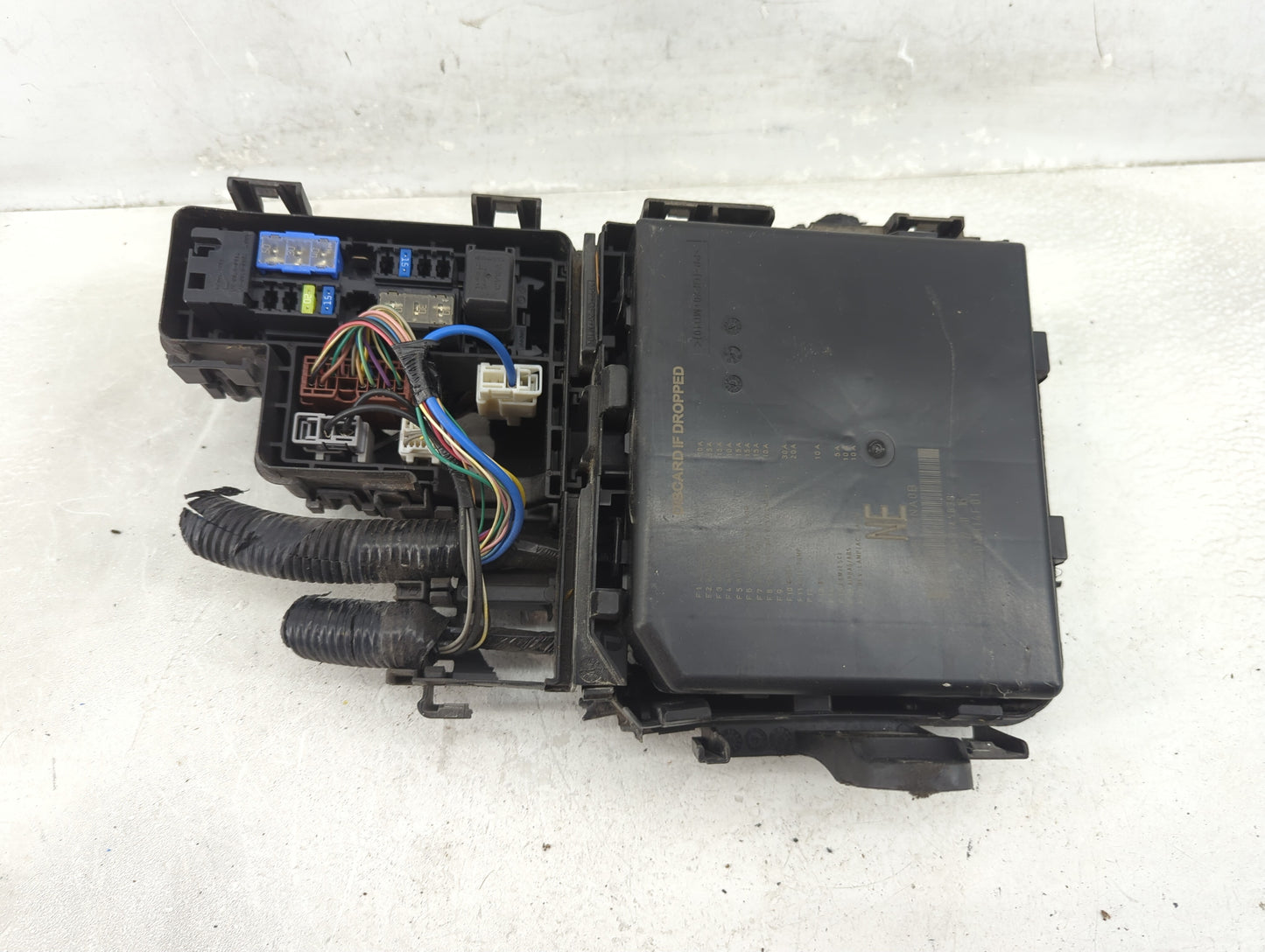 2017-2020 Nissan Rogue Fusebox Fuse Box Panel Relay Module Fits Fits 2017 2018 2019 2020 OEM Used Auto Parts - Oemusedautopa