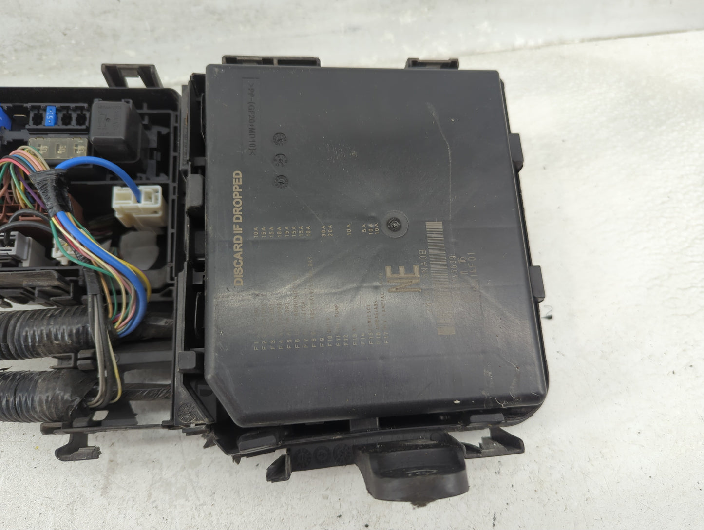 2017-2020 Nissan Rogue Fusebox Fuse Box Panel Relay Module Fits Fits 2017 2018 2019 2020 OEM Used Auto Parts - Oemusedautopa