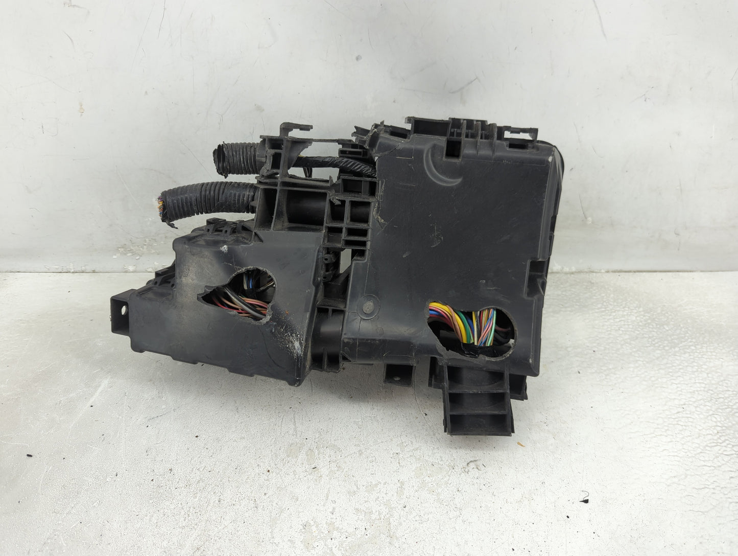 2017-2020 Nissan Rogue Fusebox Fuse Box Panel Relay Module Fits Fits 2017 2018 2019 2020 OEM Used Auto Parts - Oemusedautopa
