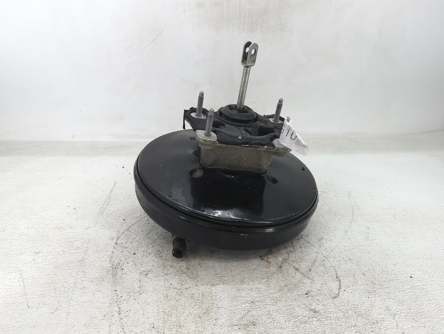 2015-2020 Nissan Rogue Power Brake Booster Oem - Oemusedautoparts1.com