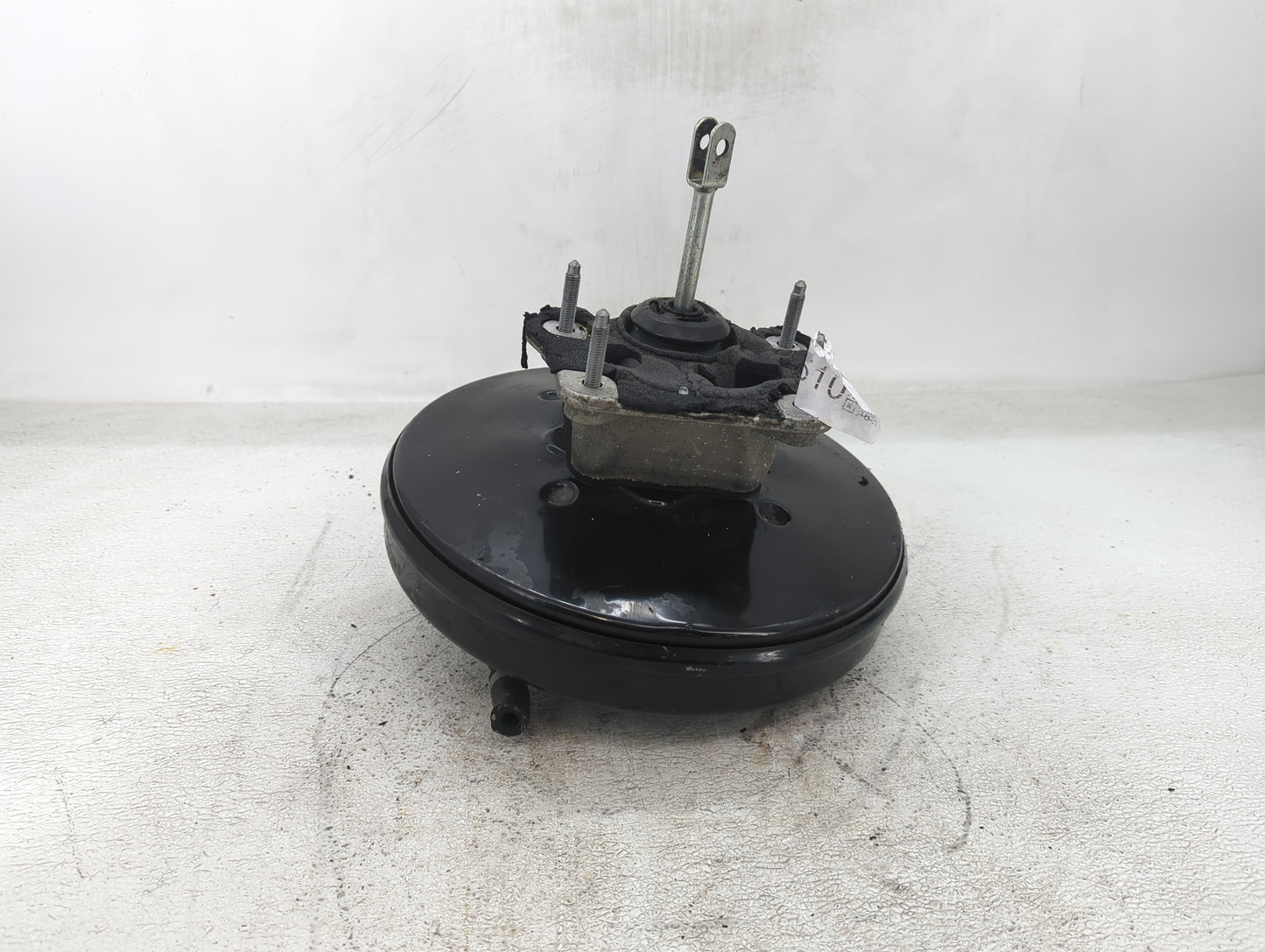 2015-2020 Nissan Rogue Power Brake Booster Oem - Oemusedautoparts1.com