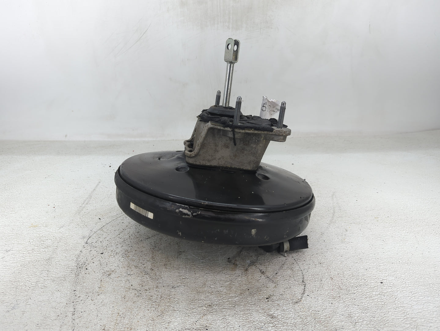 2015-2020 Nissan Rogue Power Brake Booster Oem - Oemusedautoparts1.com