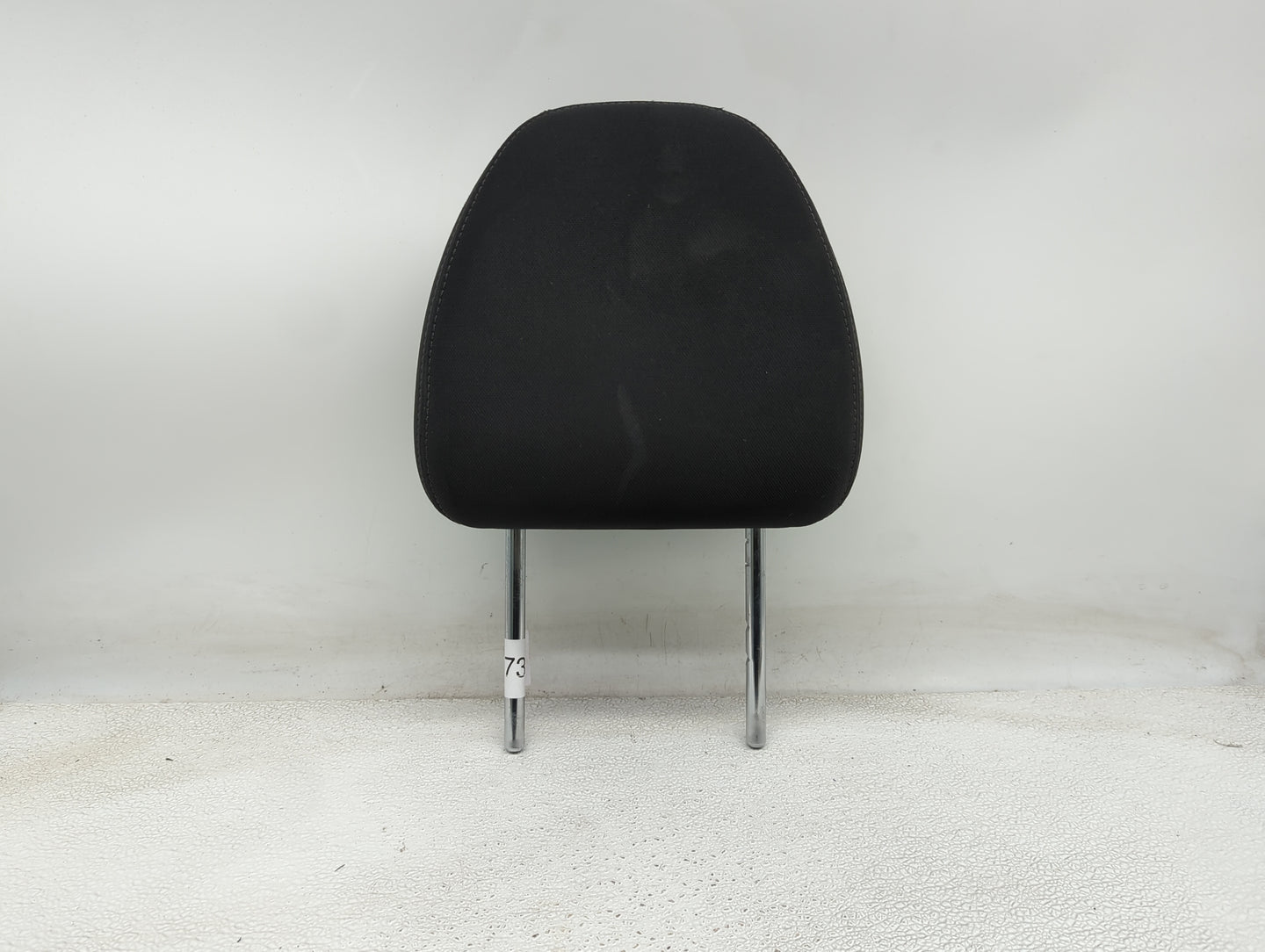 2017-2020 Nissan Rogue Headrest Head Rest Front Driver Seat Black - Oemusedautoparts1.com