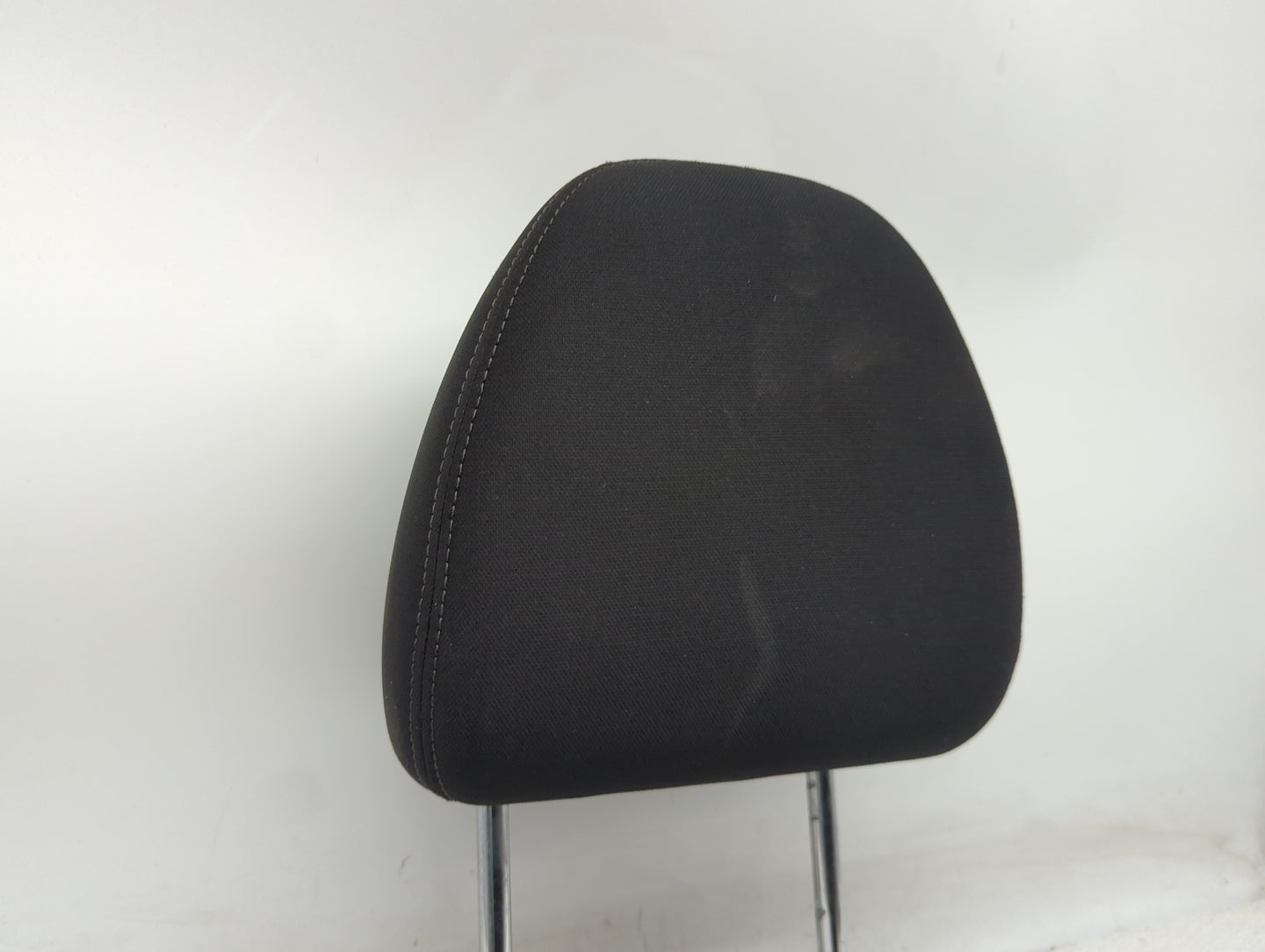 2017-2020 Nissan Rogue Headrest Head Rest Front Driver Seat Black - Oemusedautoparts1.com
