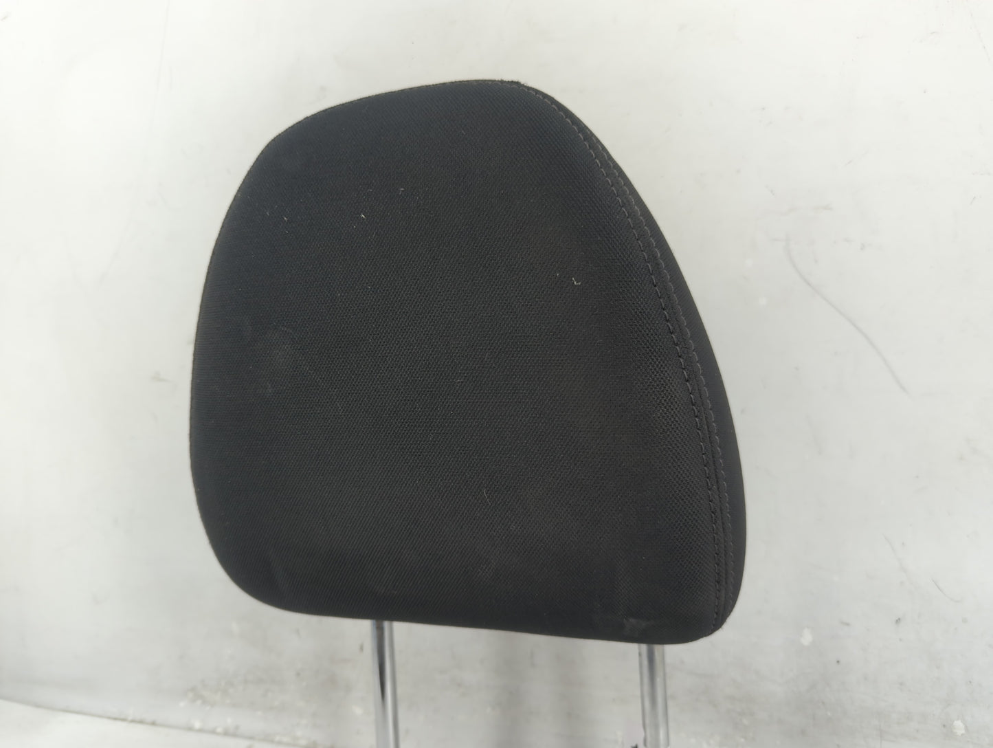2017 Nissan Rogue Headrest Head Rest Front Driver Passenger Seat Fits OEM Used Auto Parts - Oemusedautoparts1.com