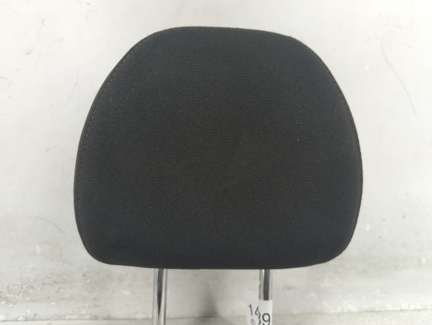 2017-2020 Nissan Rogue Headrest Head Rest Front Driver Passenger Seat Fits Fits 2017 2018 2019 2020 OEM Used Auto Parts - Oe