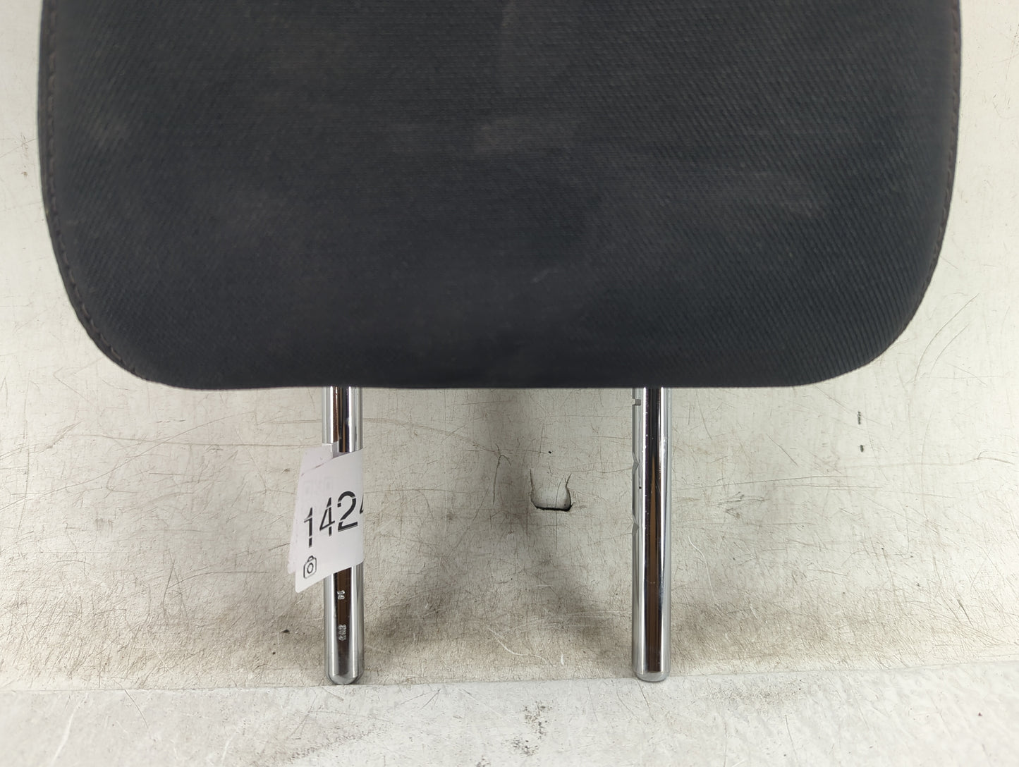 2017 Nissan Rogue Headrest Head Rest Front Driver Seat Black - Oemusedautoparts1.com