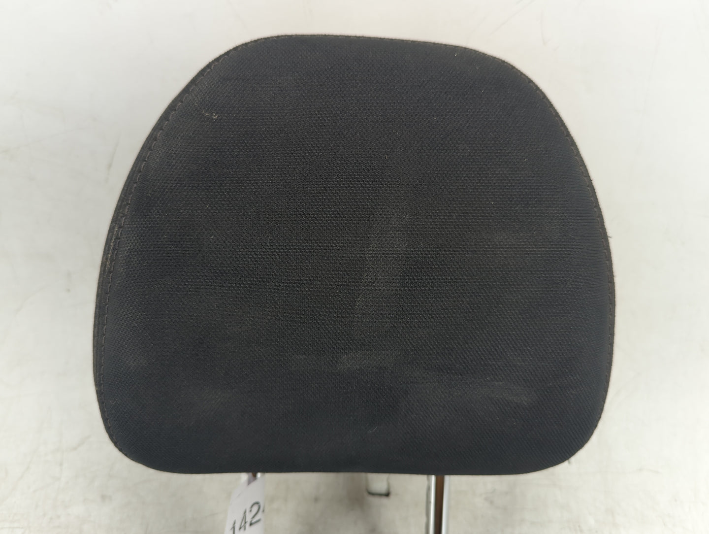2017 Nissan Rogue Headrest Head Rest Front Driver Seat Black - Oemusedautoparts1.com