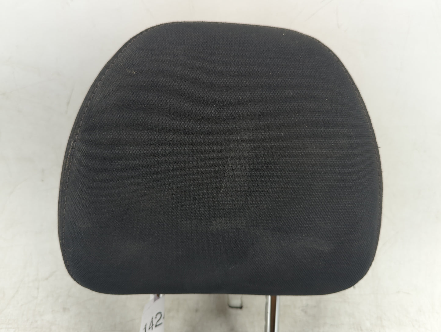 2017 Nissan Rogue Headrest Head Rest Front Driver Seat Black - Oemusedautoparts1.com