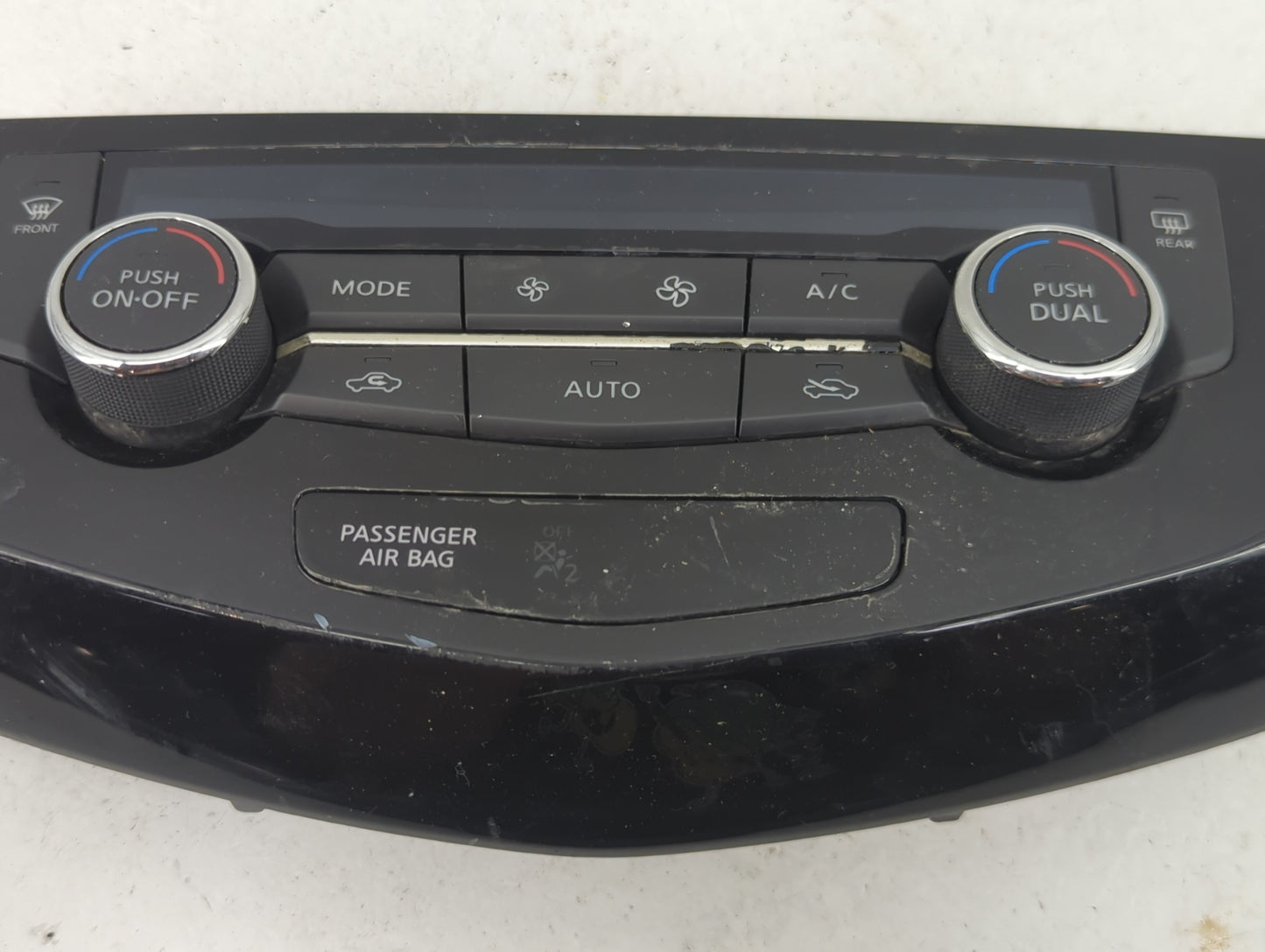 2017-2020 Nissan Rogue Climate Control Module Temperature AC/Heater Replacement P/N:27500 7FE0A 275007FE0A Fits OEM Used Aut