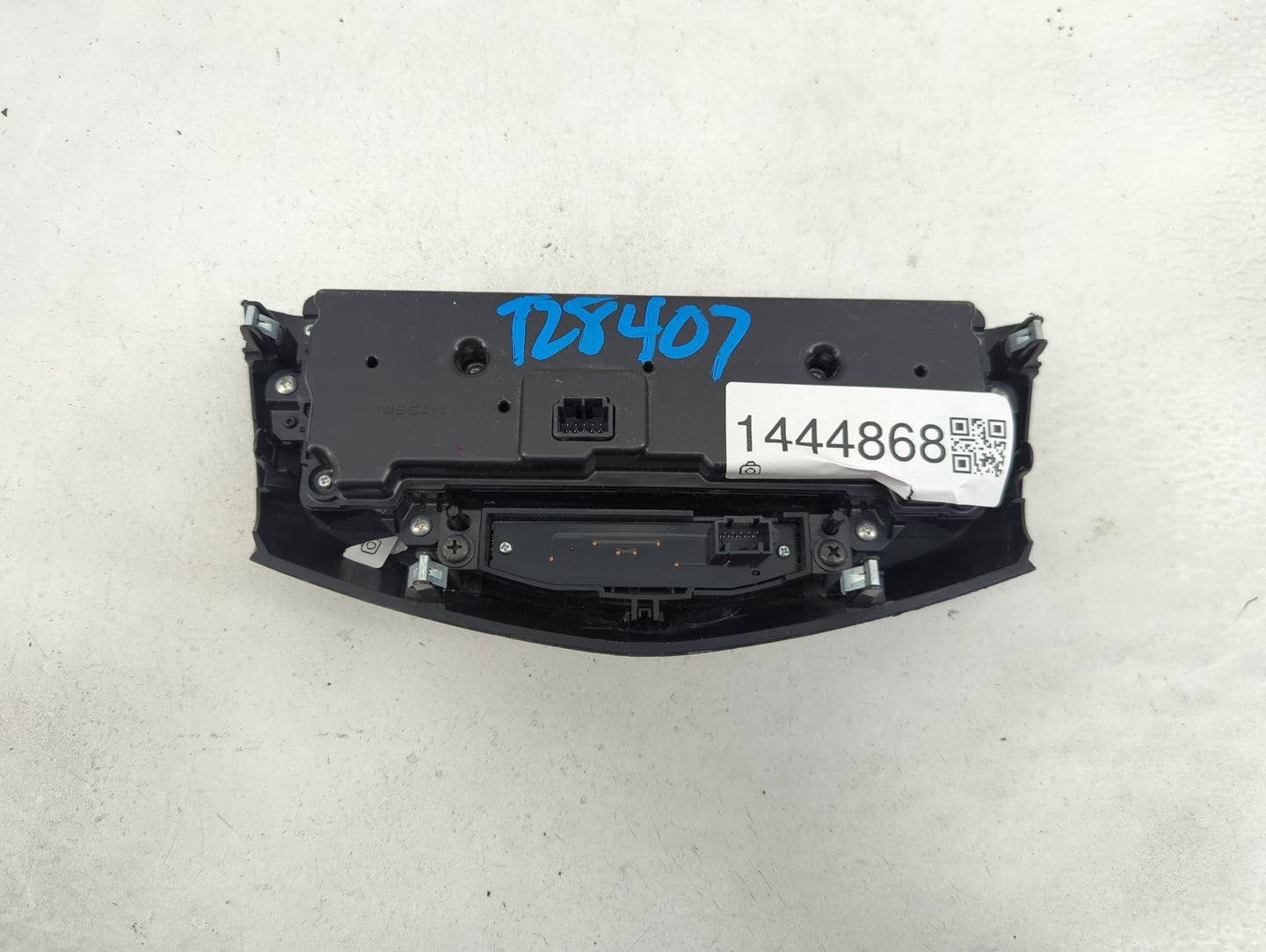 2017-2020 Nissan Rogue Climate Control Module Temperature AC/Heater Replacement P/N:275007FE0A T32163BA Fits OEM Used Auto P