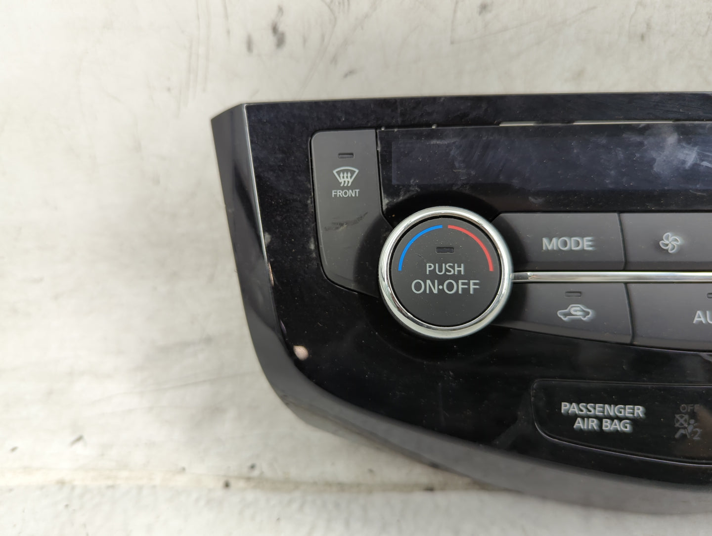 2017-2020 Nissan Rogue Climate Control Module Temperature AC/Heater Replacement P/N:8075T68224B Fits Fits 2017 2018 2019 202