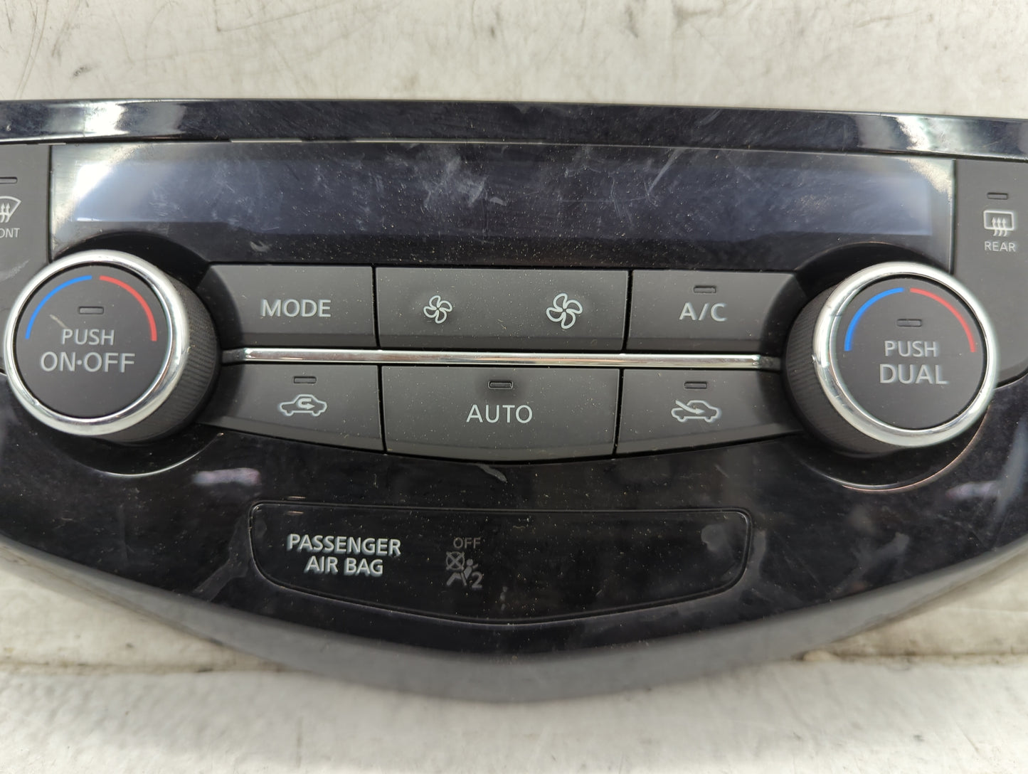 2017-2020 Nissan Rogue Climate Control Module Temperature AC/Heater Replacement P/N:8075T68224B Fits Fits 2017 2018 2019 202