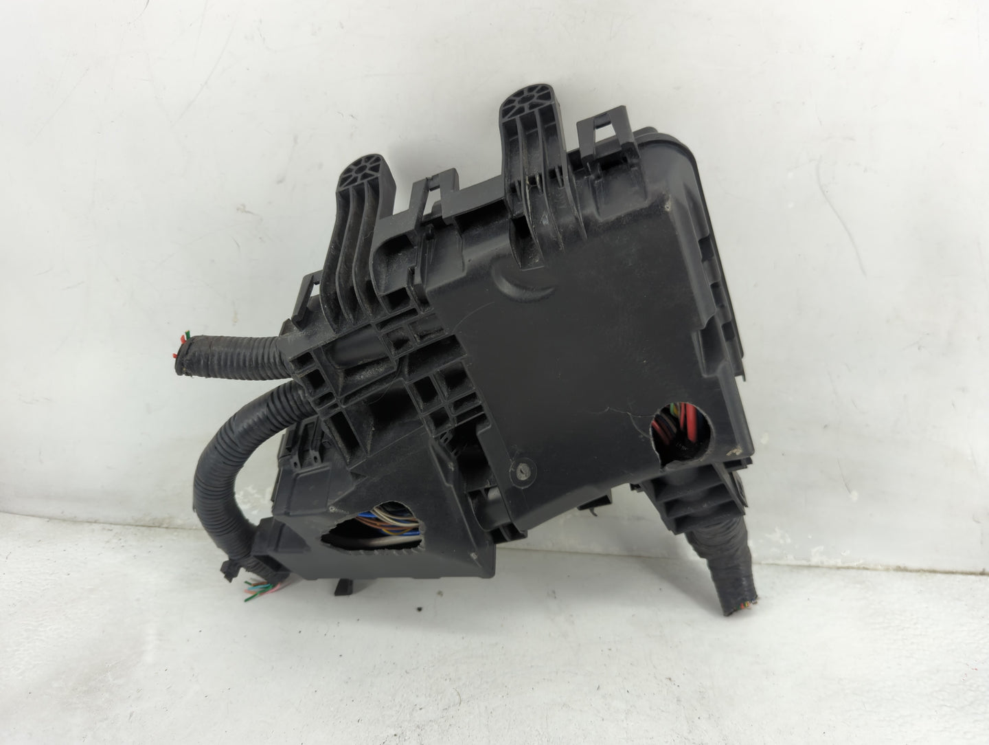 2017-2020 Nissan Rogue Fusebox Fuse Box Panel Relay Module Fits Fits 2017 2018 2019 2020 OEM Used Auto Parts - Oemusedautopa